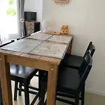 La Colline Aux Oiseaux Apartament *