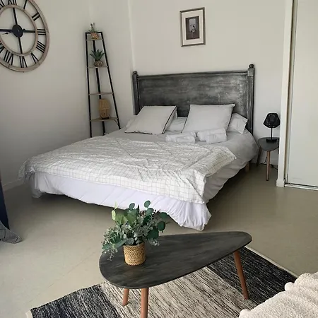 La Colline Aux Oiseaux דירה