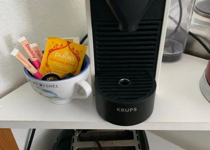 La Colline Aux Oiseaux *